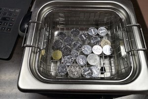 超聲波清洗機(jī)可以洗紀(jì)念幣嗎？